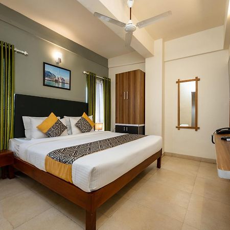 Cj Grande By Jesway Hotels & Resorts Kochi エクステリア 写真