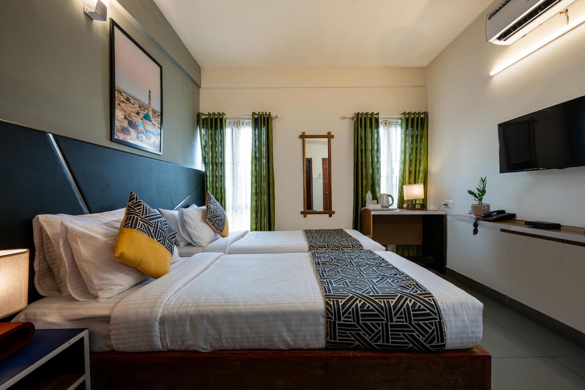 Cj Grande By Jesway Hotels & Resorts Kochi エクステリア 写真