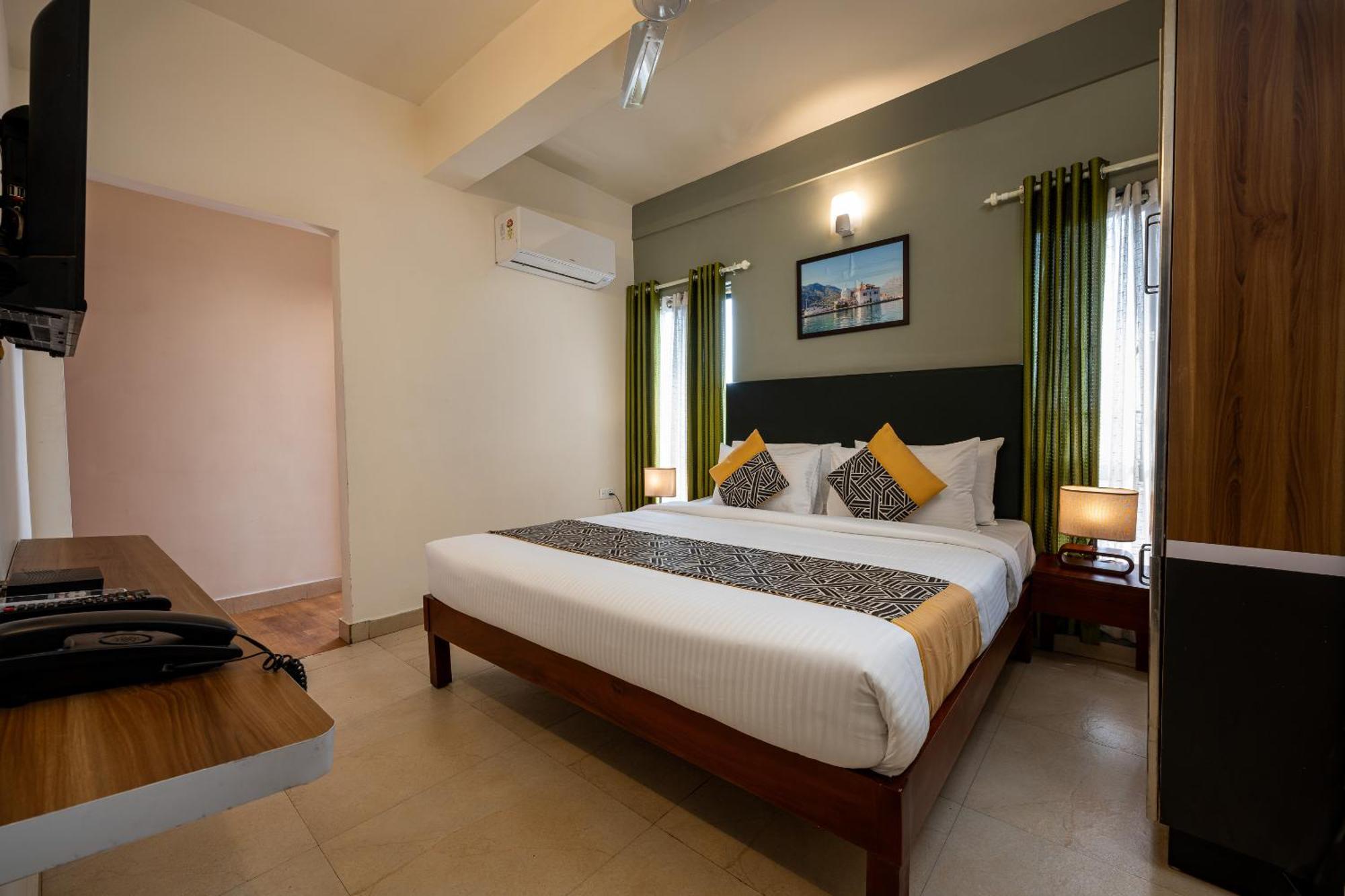 Cj Grande By Jesway Hotels & Resorts Kochi エクステリア 写真