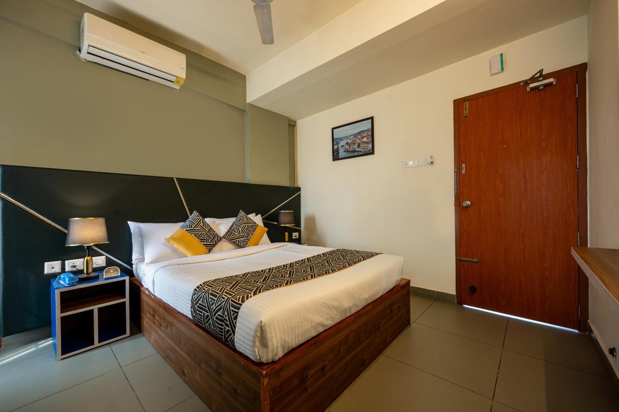 Cj Grande By Jesway Hotels & Resorts Kochi エクステリア 写真