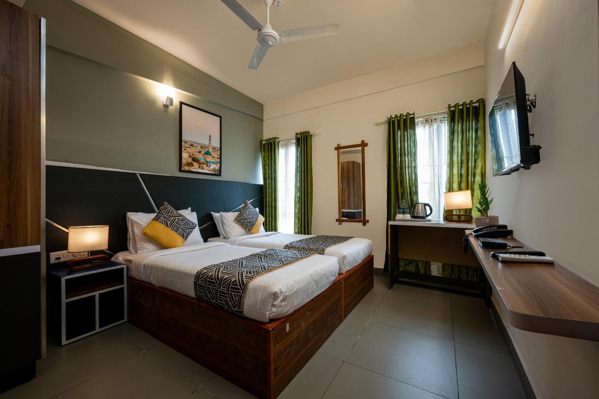 Cj Grande By Jesway Hotels & Resorts Kochi エクステリア 写真